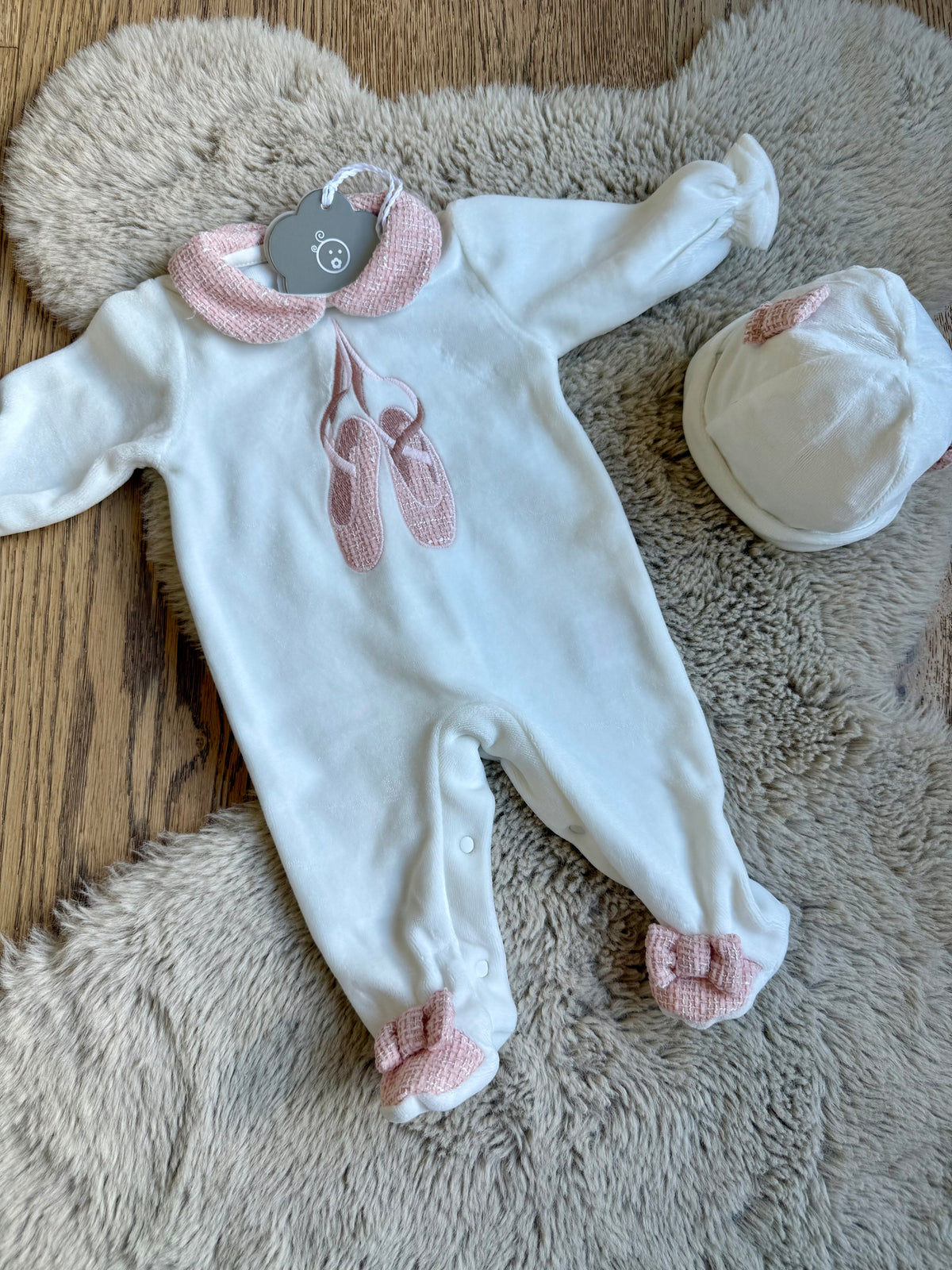 Baby boxpakje Ballerina met roze strik details – Chic by Deolinda