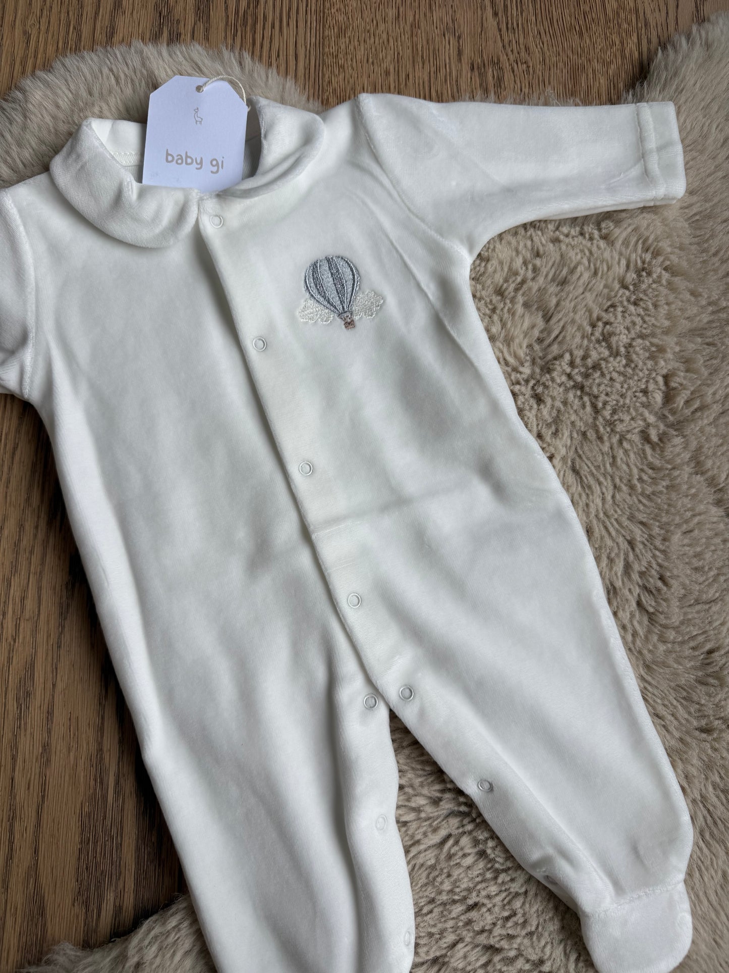 Beige baby velours boxpakje met kraagje en luchtballon - Baby Gi