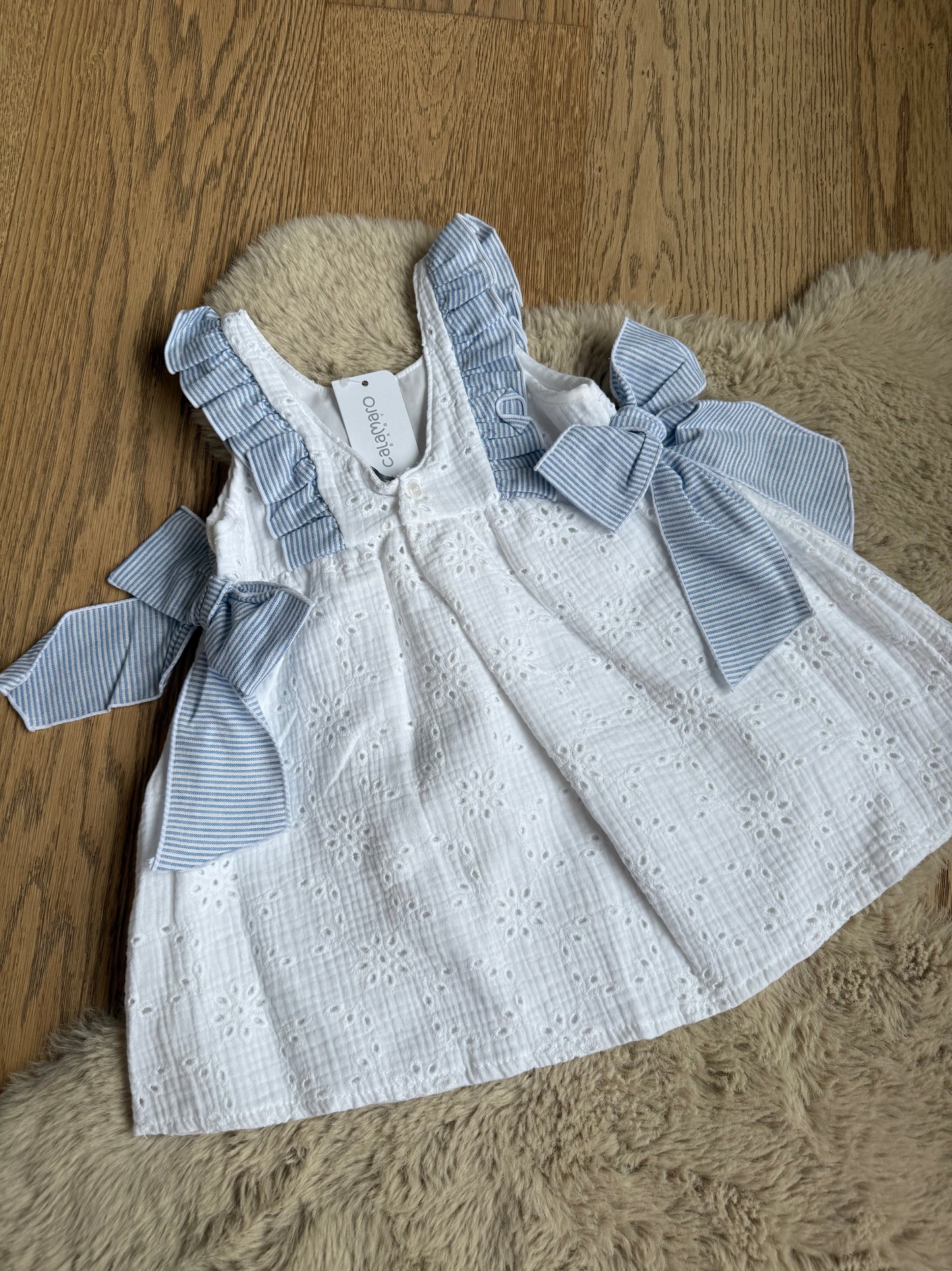 Amilou - Wit kleedje met blauwe strikjes Calamaro Baby