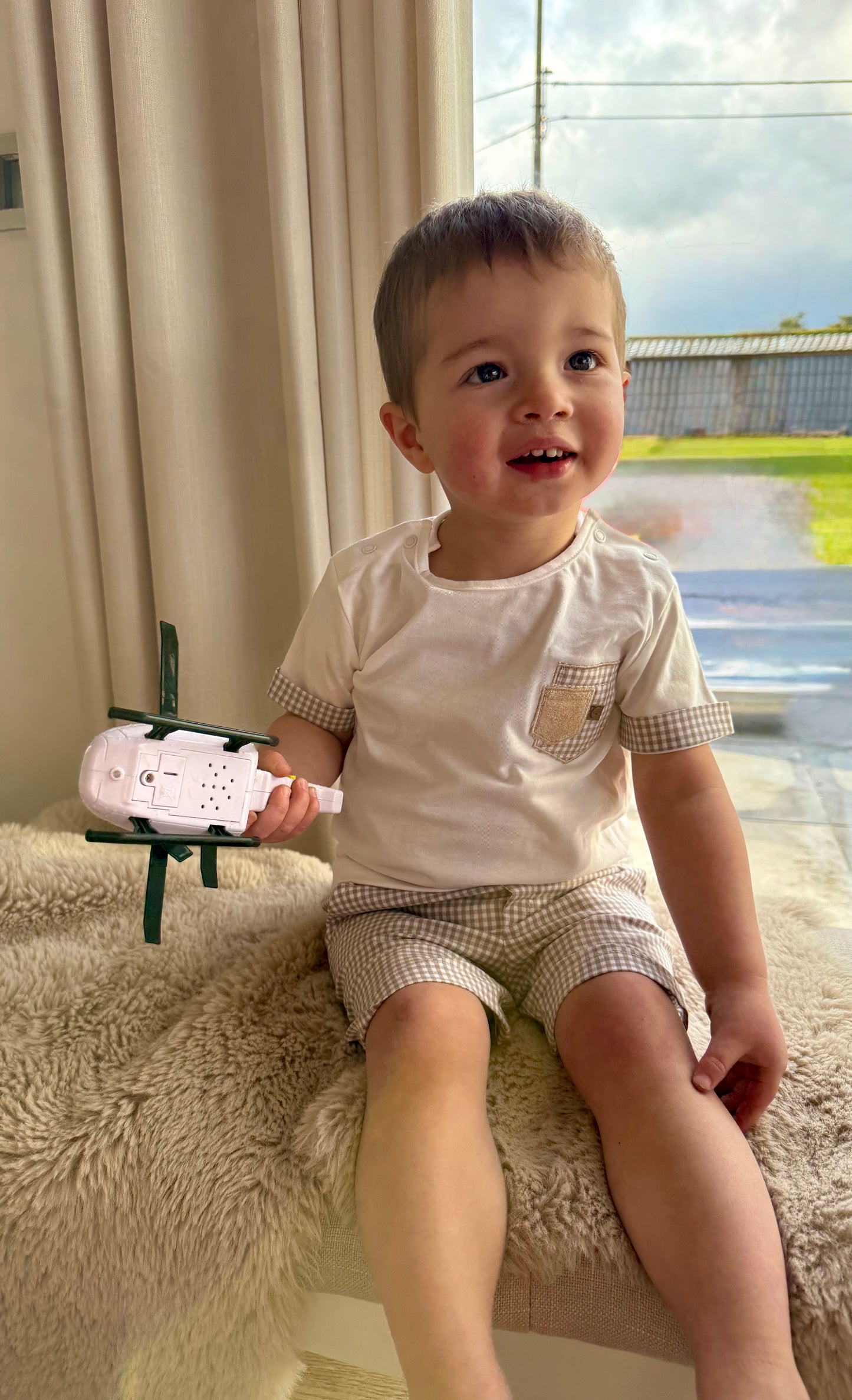 Amaury - tweedelig setje t-shirt en beige geruite broek Calamaro Baby