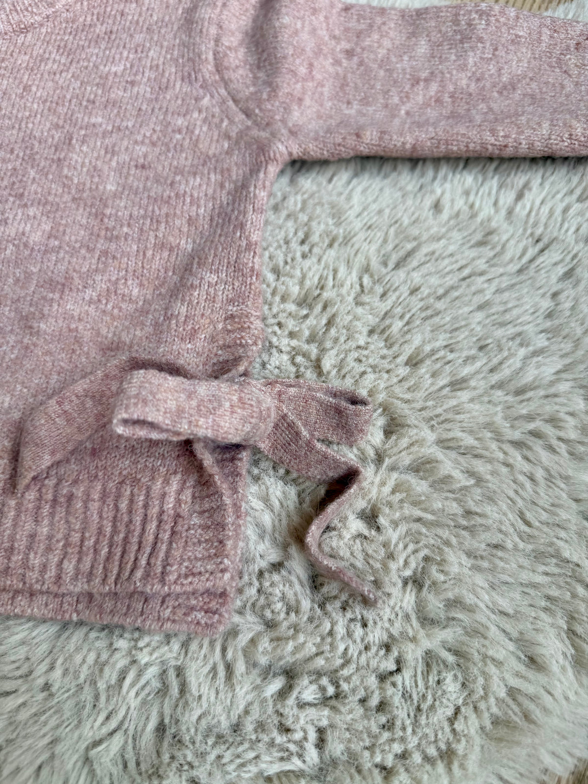 meisjes pullover met strikken aan de zijkant - Newness