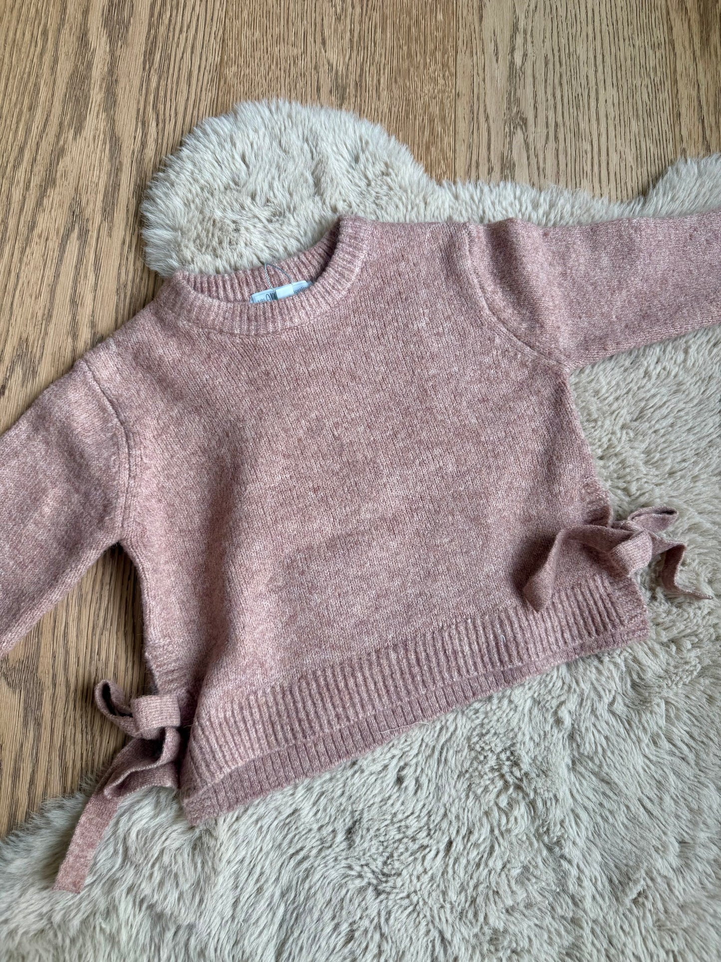 meisjes pullover met strikken aan de zijkant - Newness