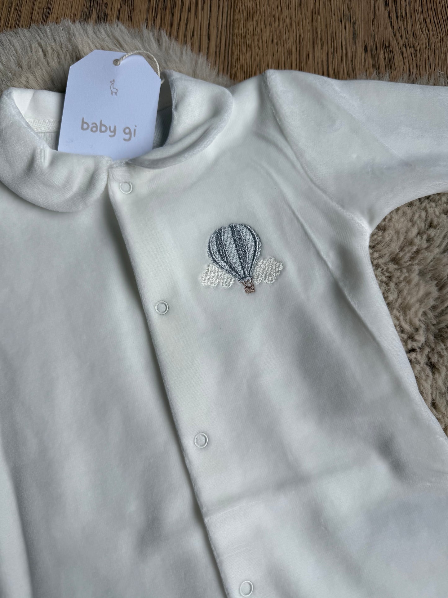 Beige baby velours boxpakje met kraagje en luchtballon - Baby Gi