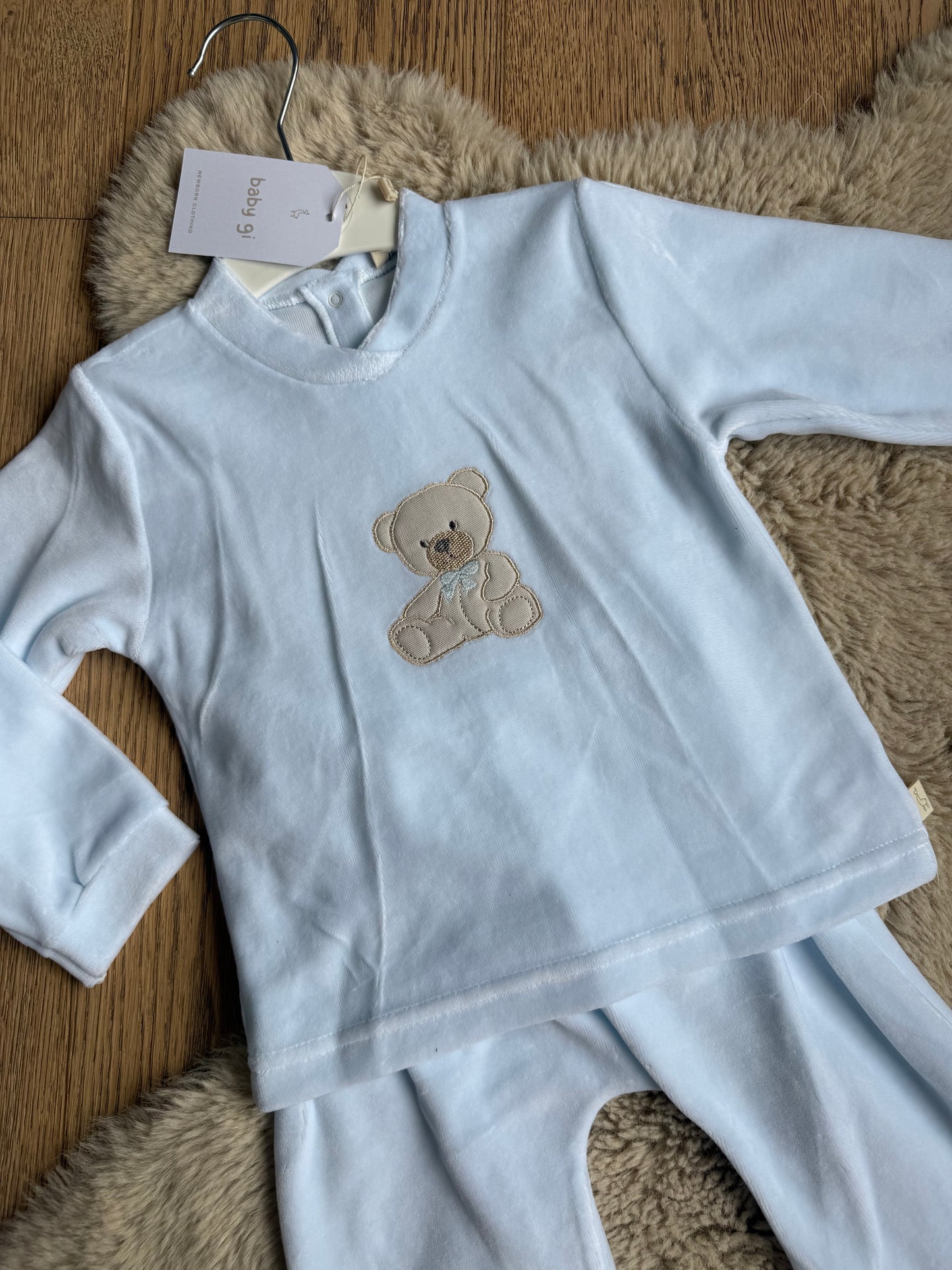 Blauw velours pyjama / huispakje met beer - Baby Gi