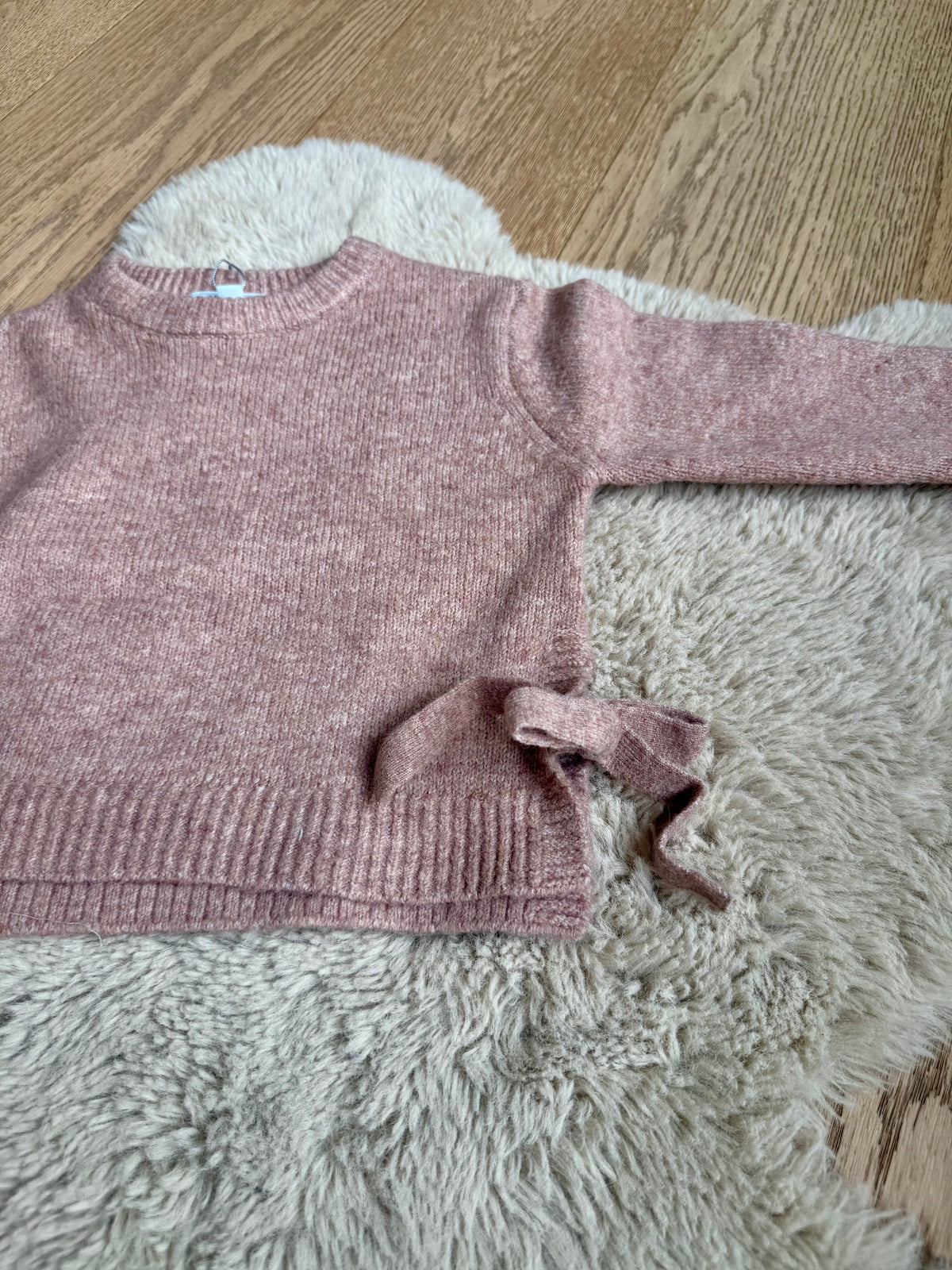 meisjes pullover met strikken aan de zijkant - Newness