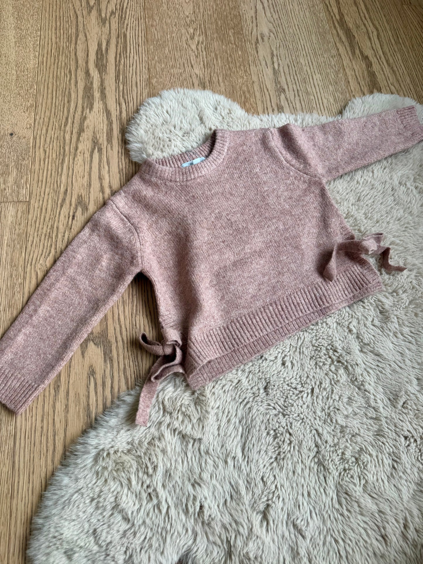 meisjes pullover met strikken aan de zijkant - Newness